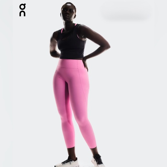 On Running Women’s Studio Tights 7/8 Raspberry - Picture 4 of 15
